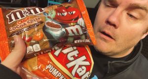 RIOT Food Fight: Pumpkin Pie Kit Kats