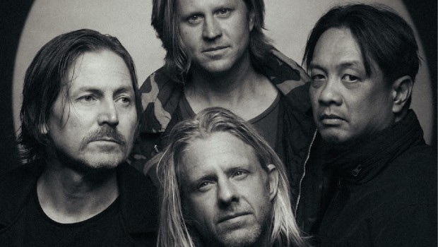 Switchfoot re-records Dare You To Move to support Ukraine