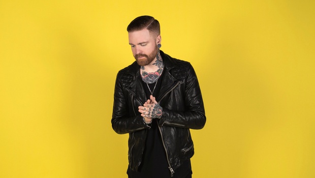 Matty Mullins releases last-minute Christmas song