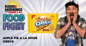 We Tried Apple Pie A La Mode Oreos! | Food Fight
