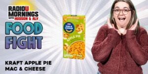 We Tried Kraft Apple Pie Mac & Cheese! | Food Fight