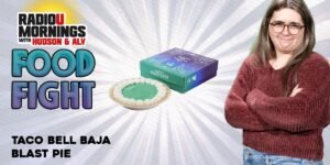 We Tried the Taco Bell Baja Blast Pie! | Food Fight